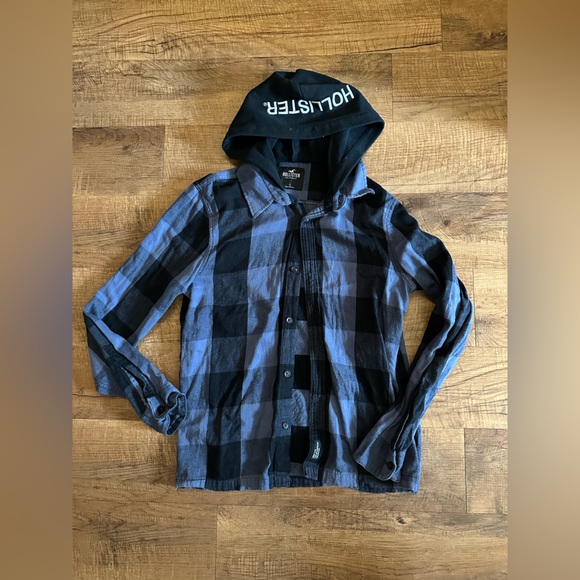 Hollister hooded button down flannel - Picture 1 of 2
